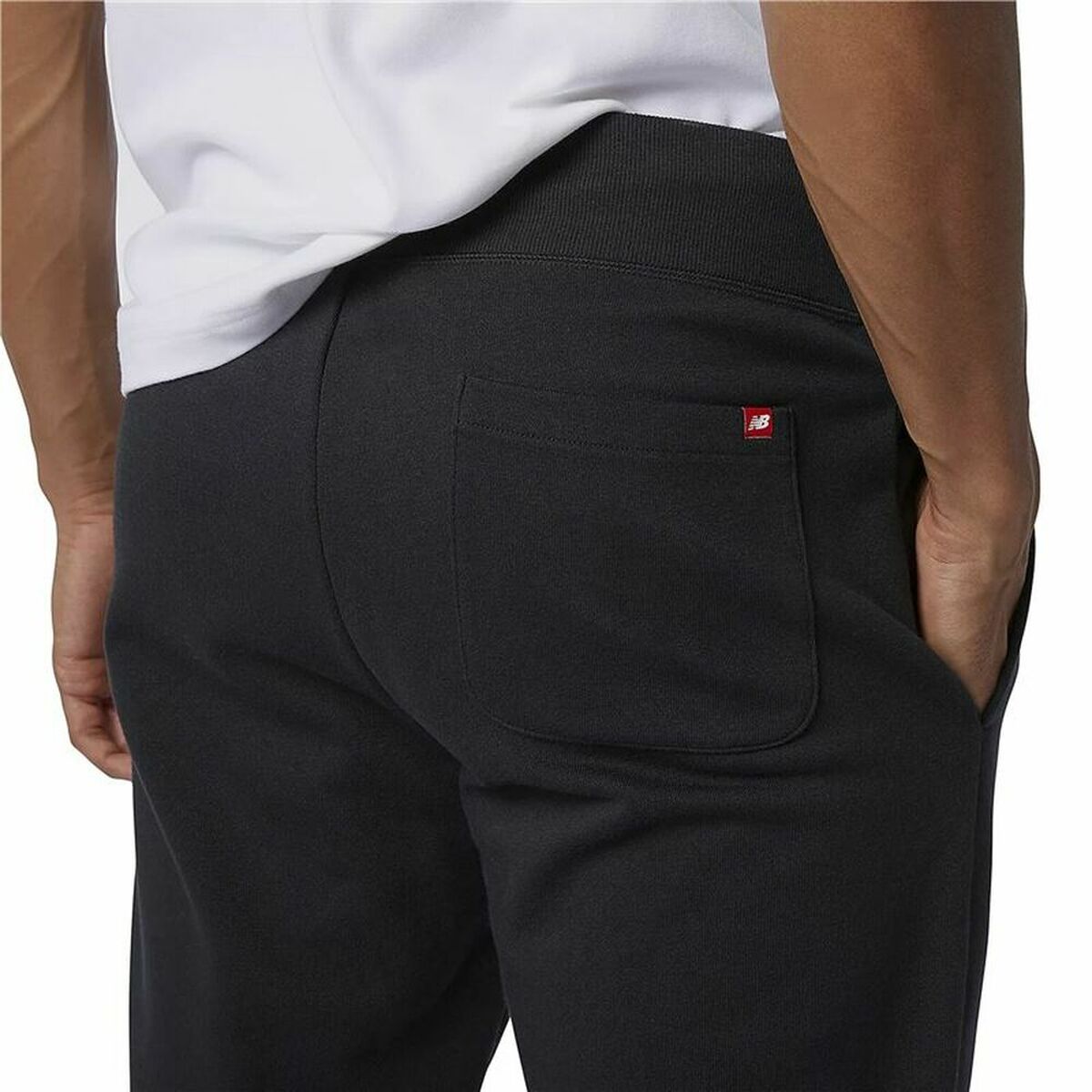 Pantalone Lungo Sportivo New Balance Essentials Stacked Logo Nero Uomo