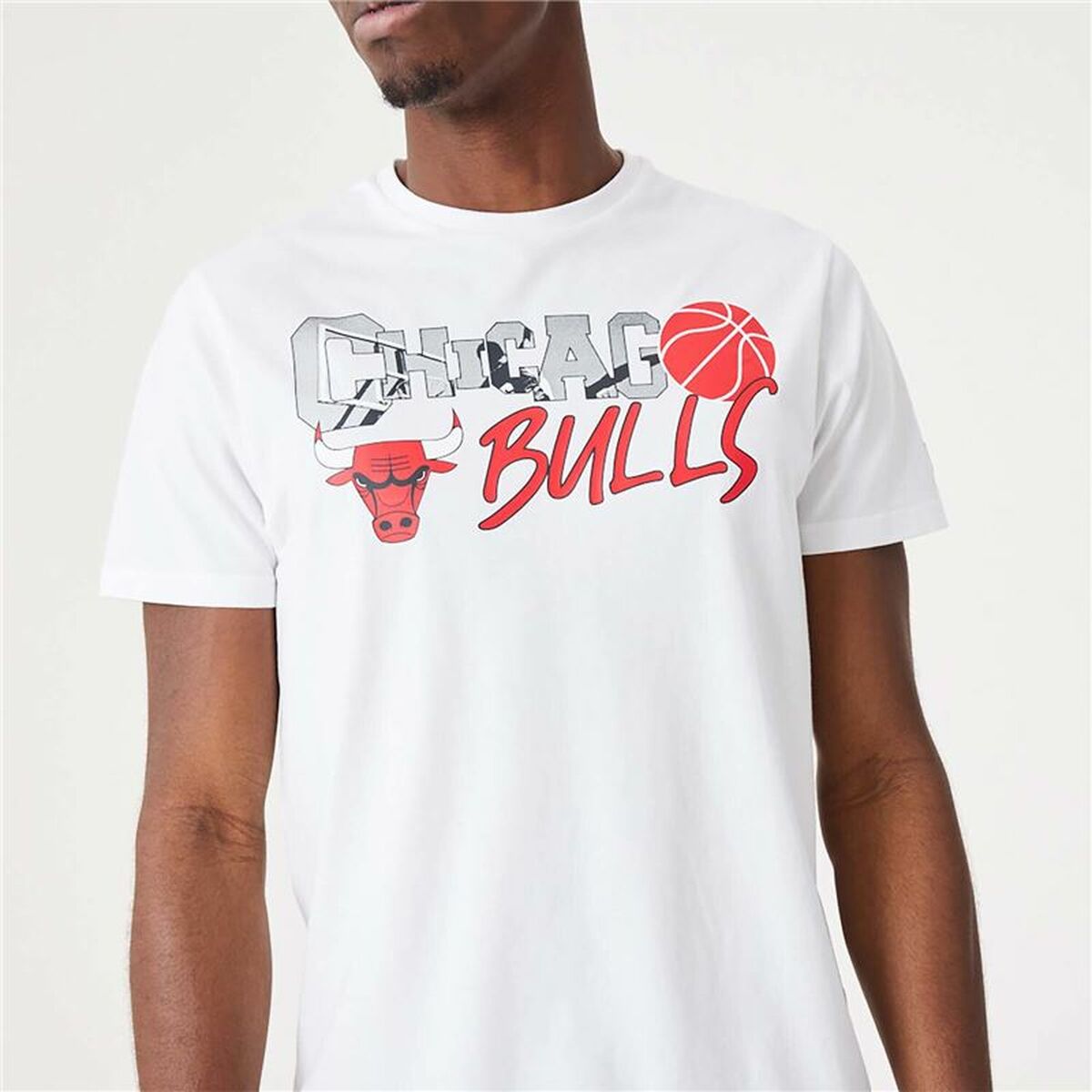 Maglia a Maniche Corte Uomo New Era NBA Infill Graphic Chicago Bulls Bianco