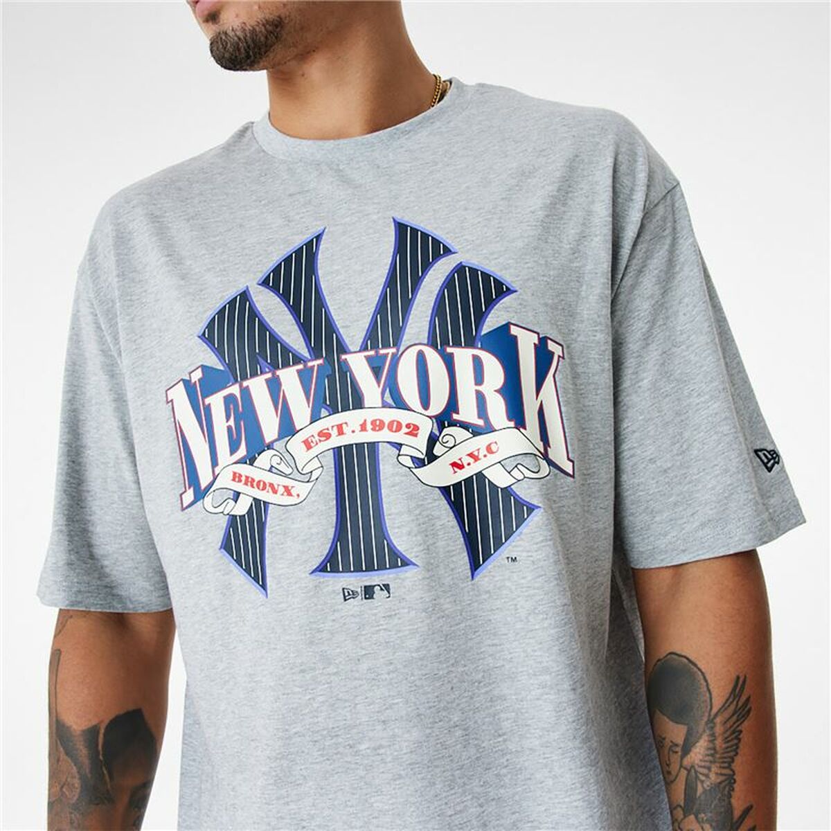 Maglia a Maniche Corte Uomo New Era MLB Arch Graphic New York Yankees Grigio chiaro