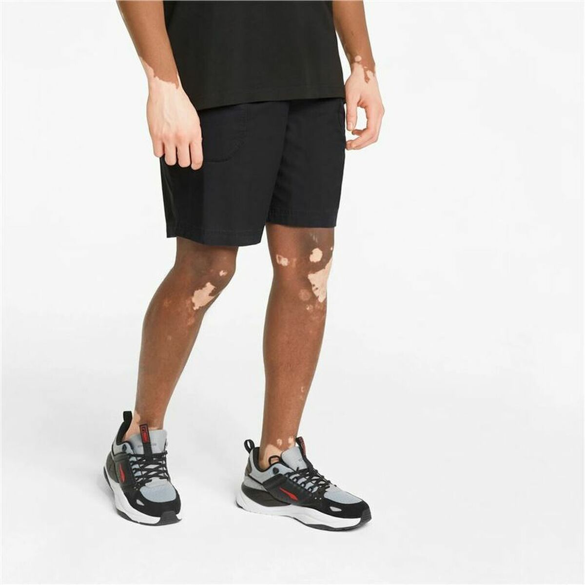 Pantaloni Corti Sportivi da Uomo Puma Modern Basics M Nero