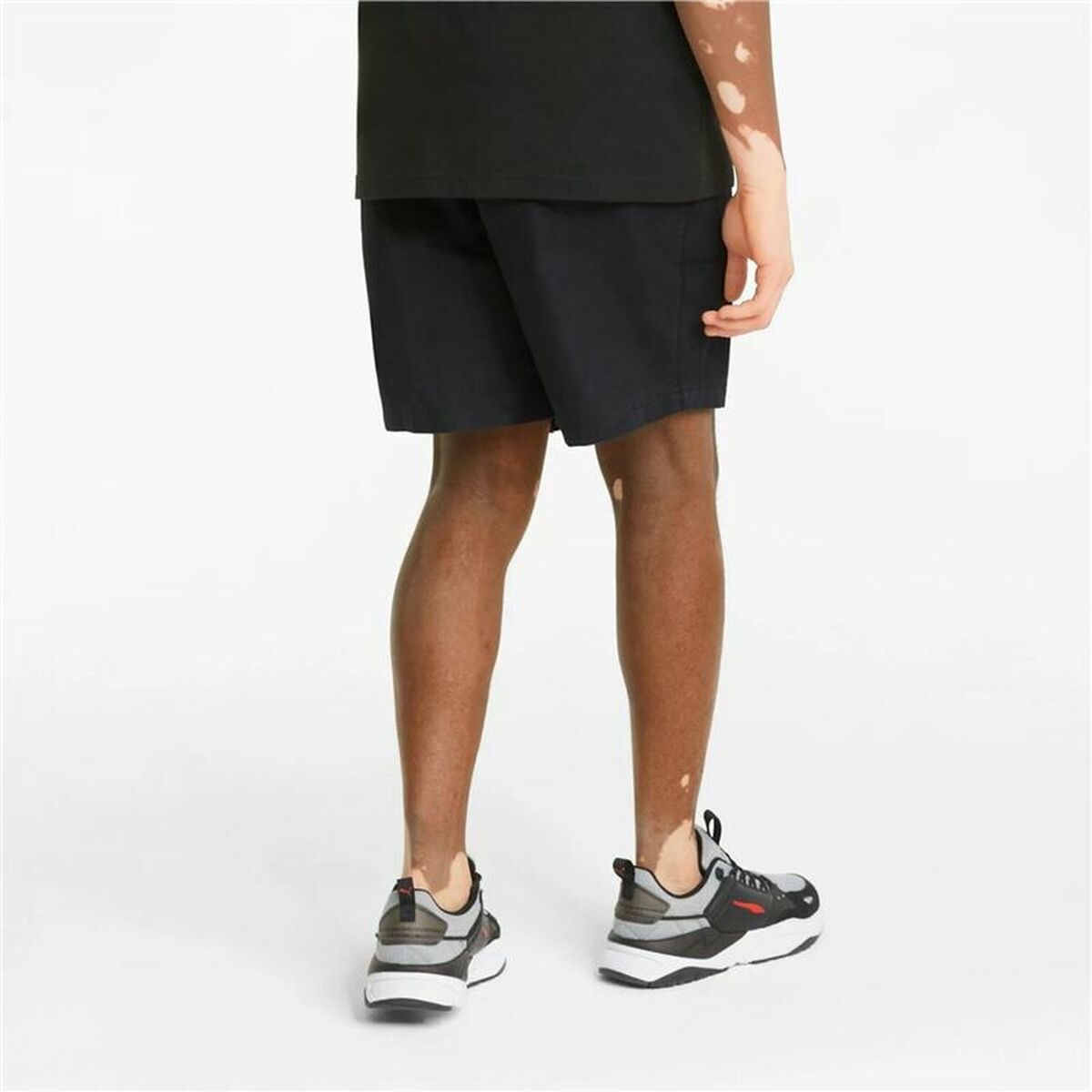 Pantaloni Corti Sportivi da Uomo Puma Modern Basics M Nero