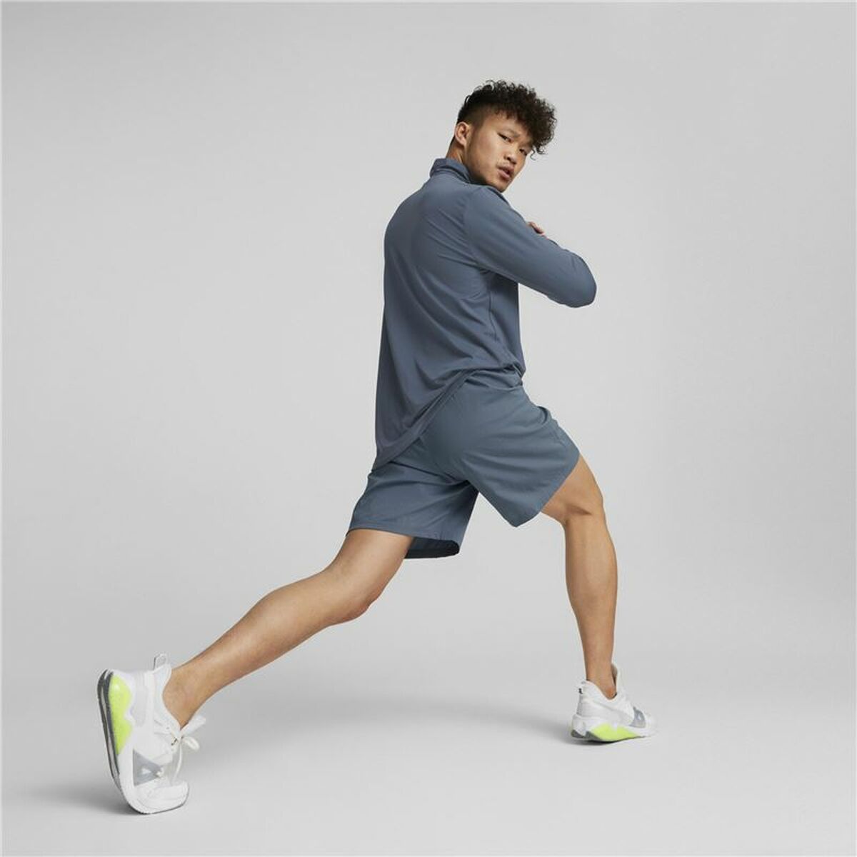 Pantaloni Corti Sportivi da Uomo Puma Favourite 2-in-1 Grigio