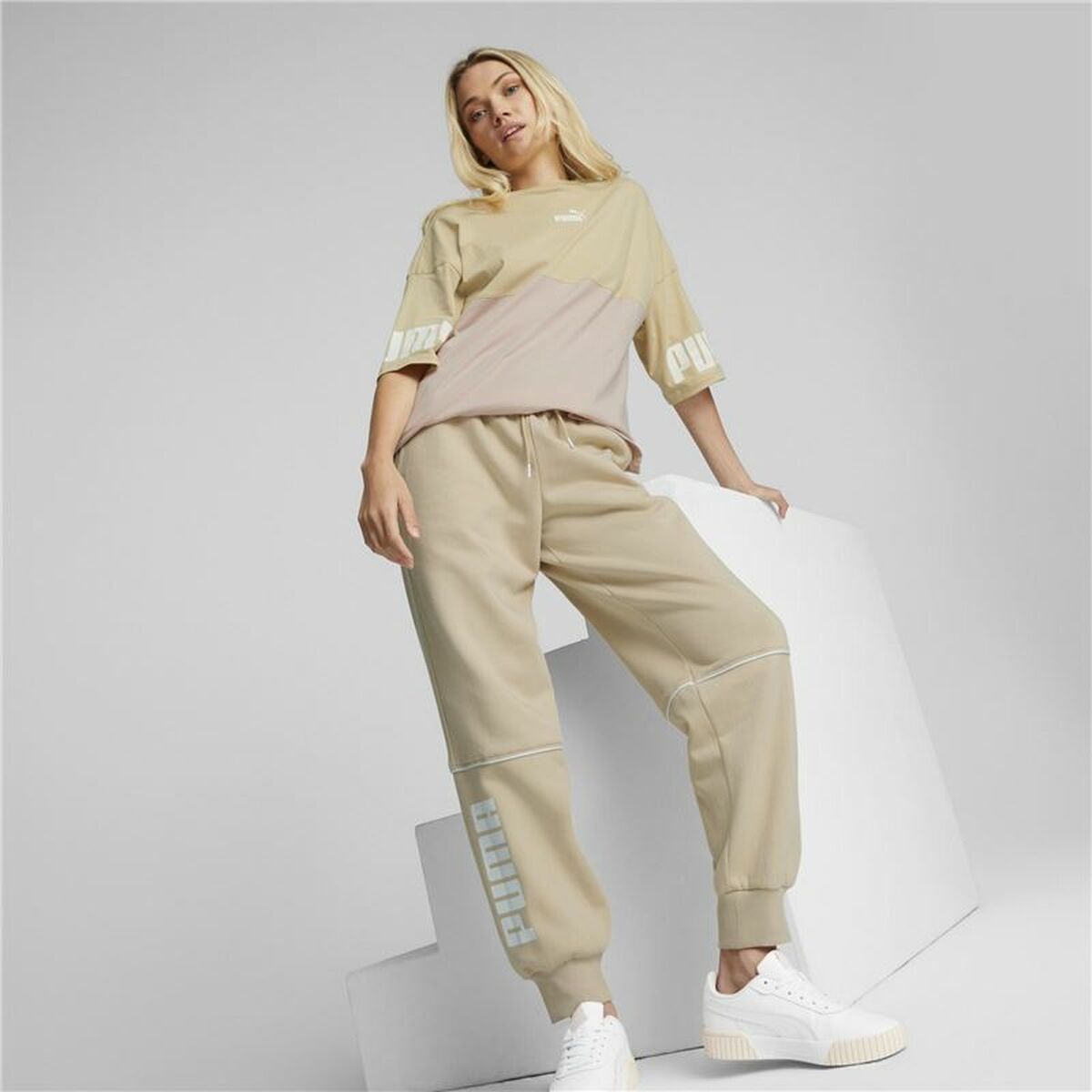 Pantalone di Tuta per Adulti Puma Colorblock  Beige Donna