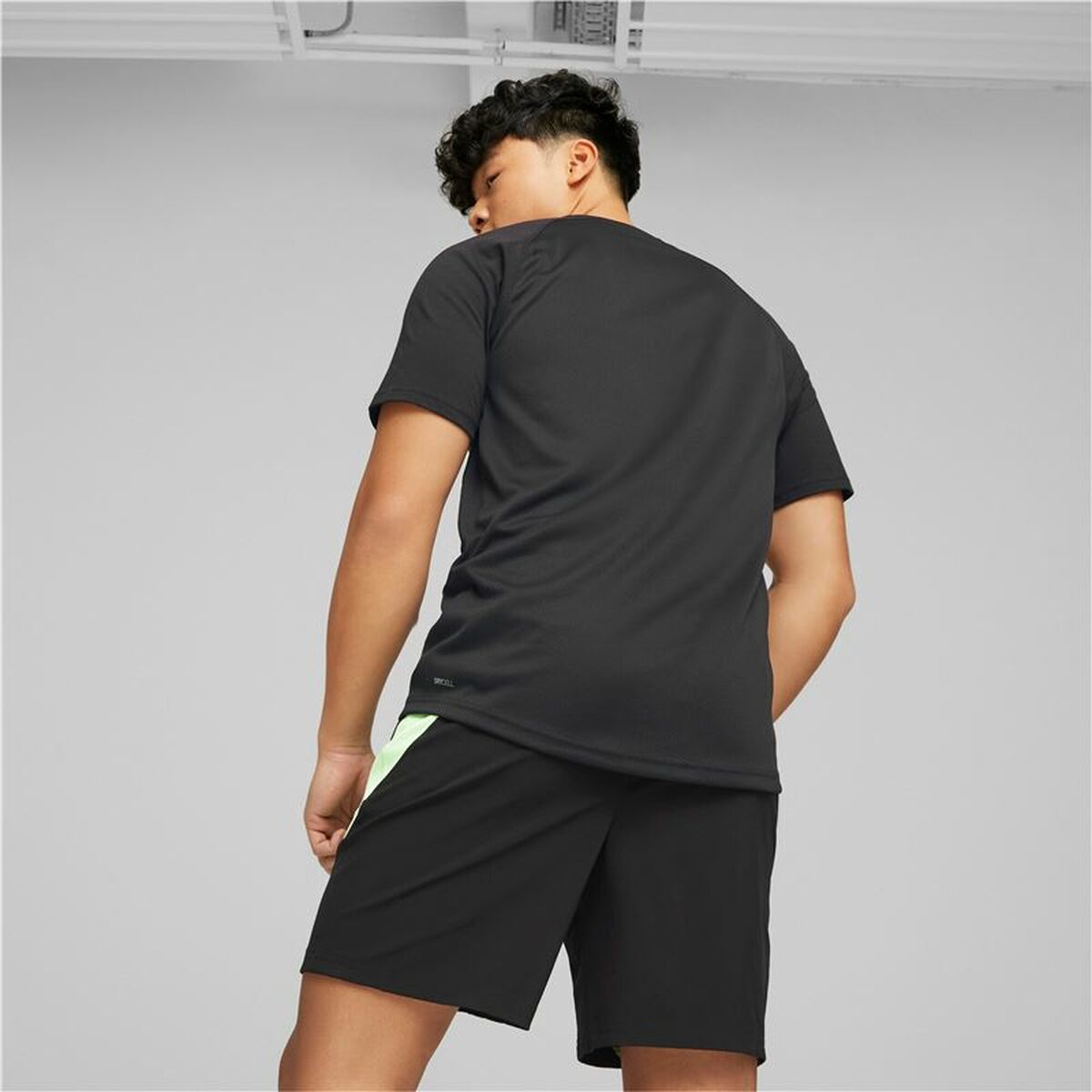 Maglia a Maniche Corte Uomo Puma Ultrabreathe Triblend Nero