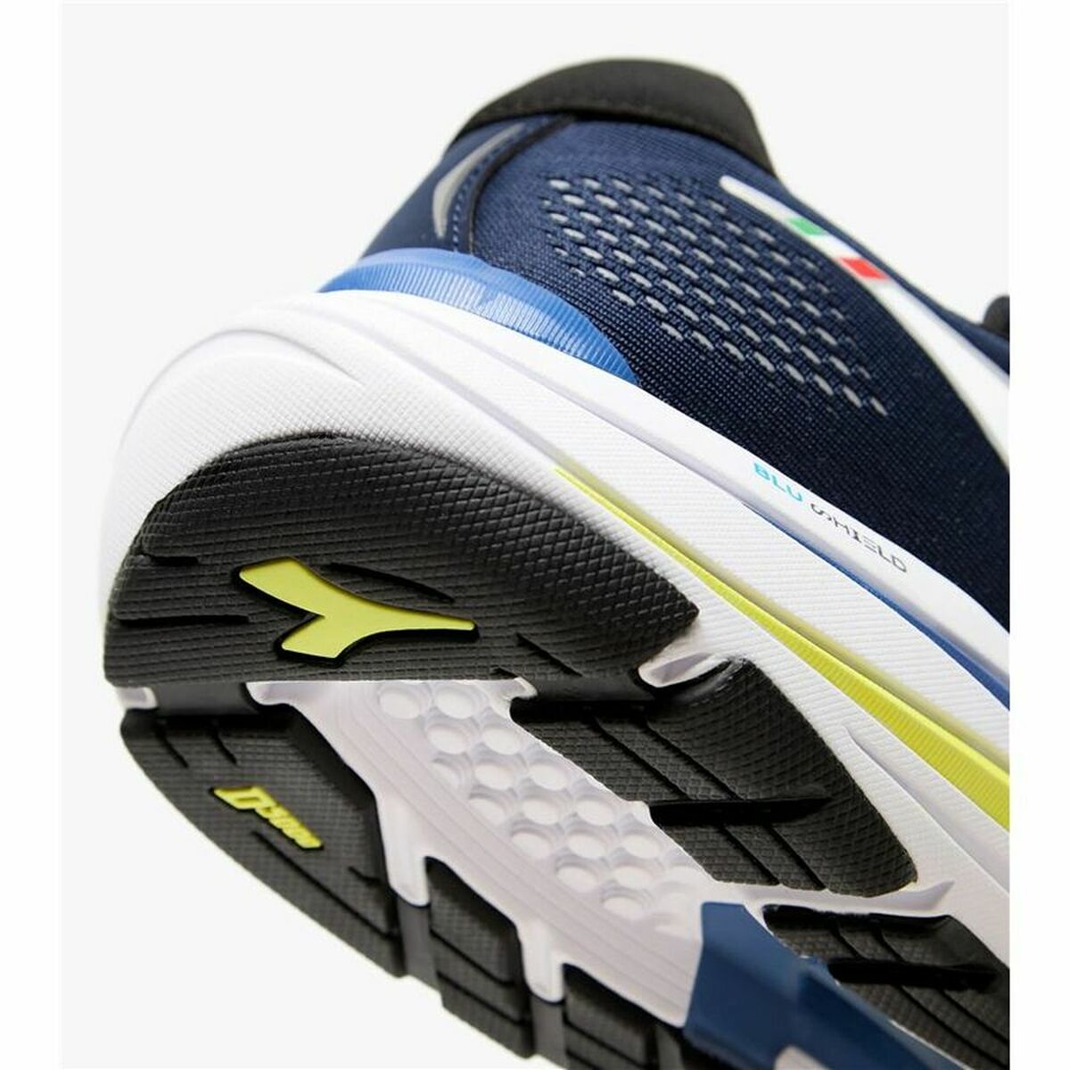 Scarpe Sportive Uomo Diadora Mythos Blushield Blu Marino